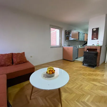 Sis 2 Bedroom 2 Bath With Free Parking In *